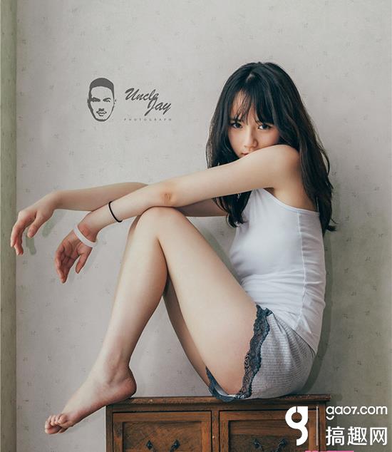 多益网络CJ美女showgirl生活照抢先看 这是恋爱的感觉?